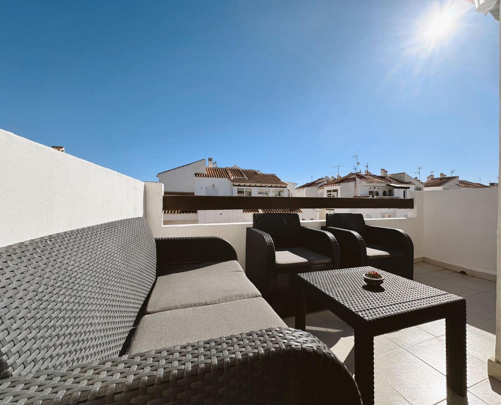 Apartment El Paraiso, 1 Bedroom 300M From The Sea Torrevieja Esterno foto