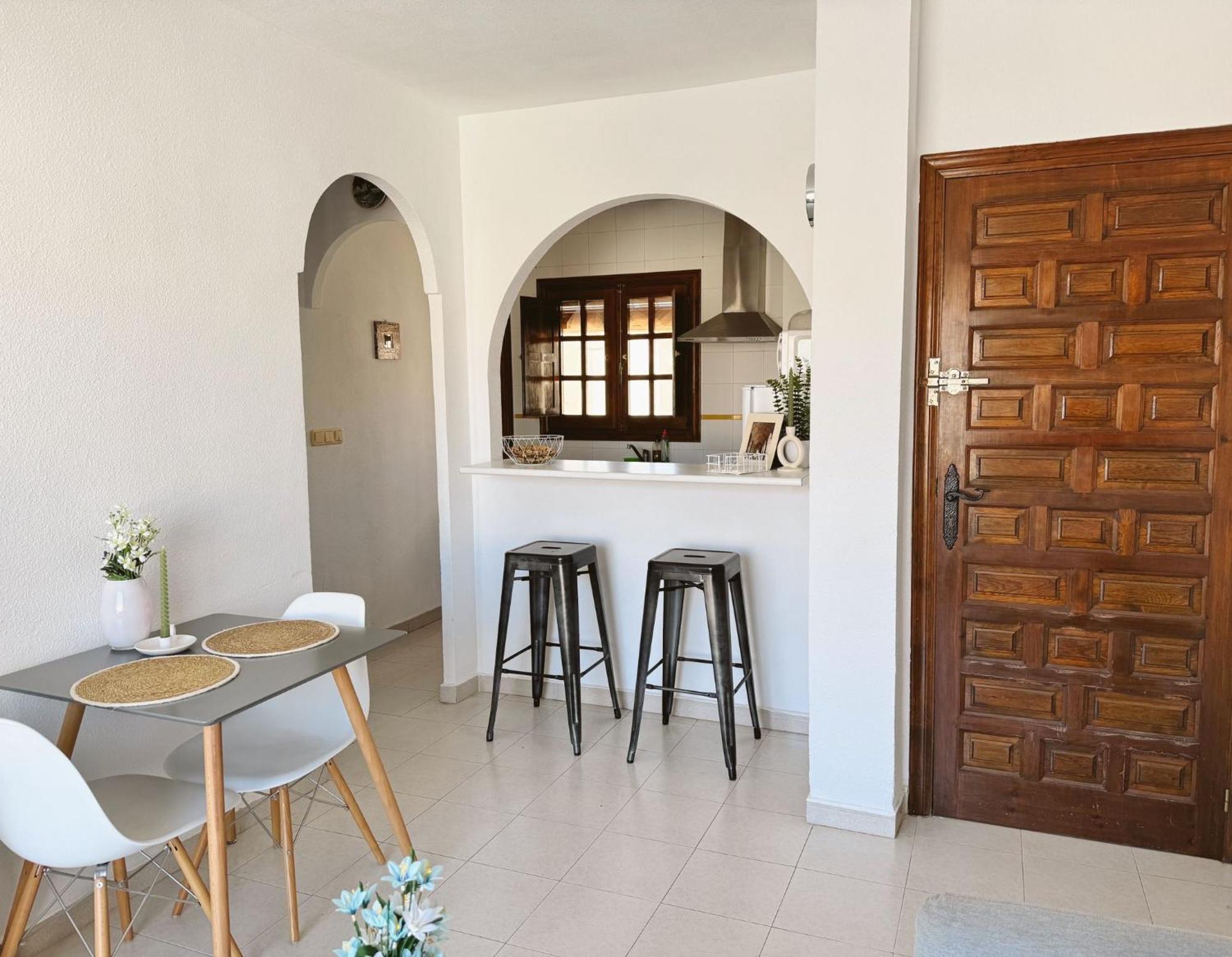 Apartment El Paraiso, 1 Bedroom 300M From The Sea Torrevieja Esterno foto