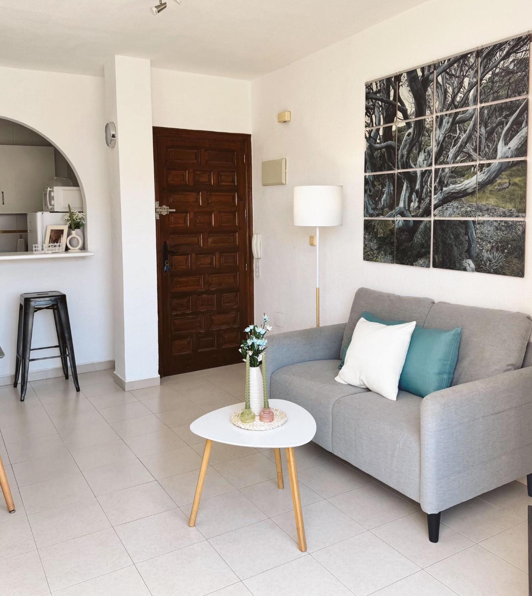 Apartment El Paraiso, 1 Bedroom 300M From The Sea Torrevieja Esterno foto
